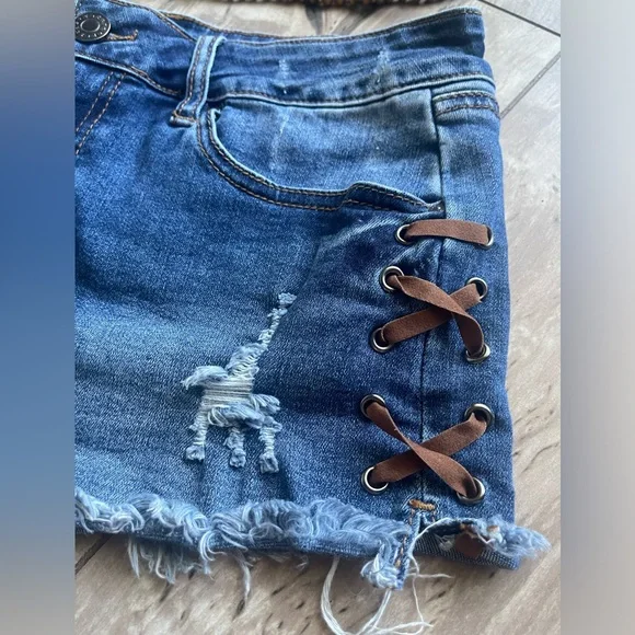Short Shorts! Dark denim with Faux Leather Lace Up Sides - Picture 3 of 6